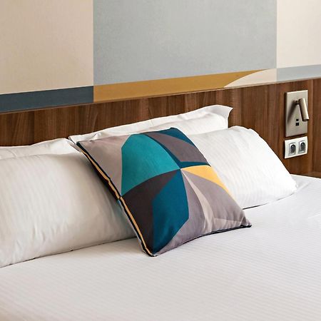 Holiday Inn - Marseille Airport By Ihg Vitrolles  Bagian luar foto