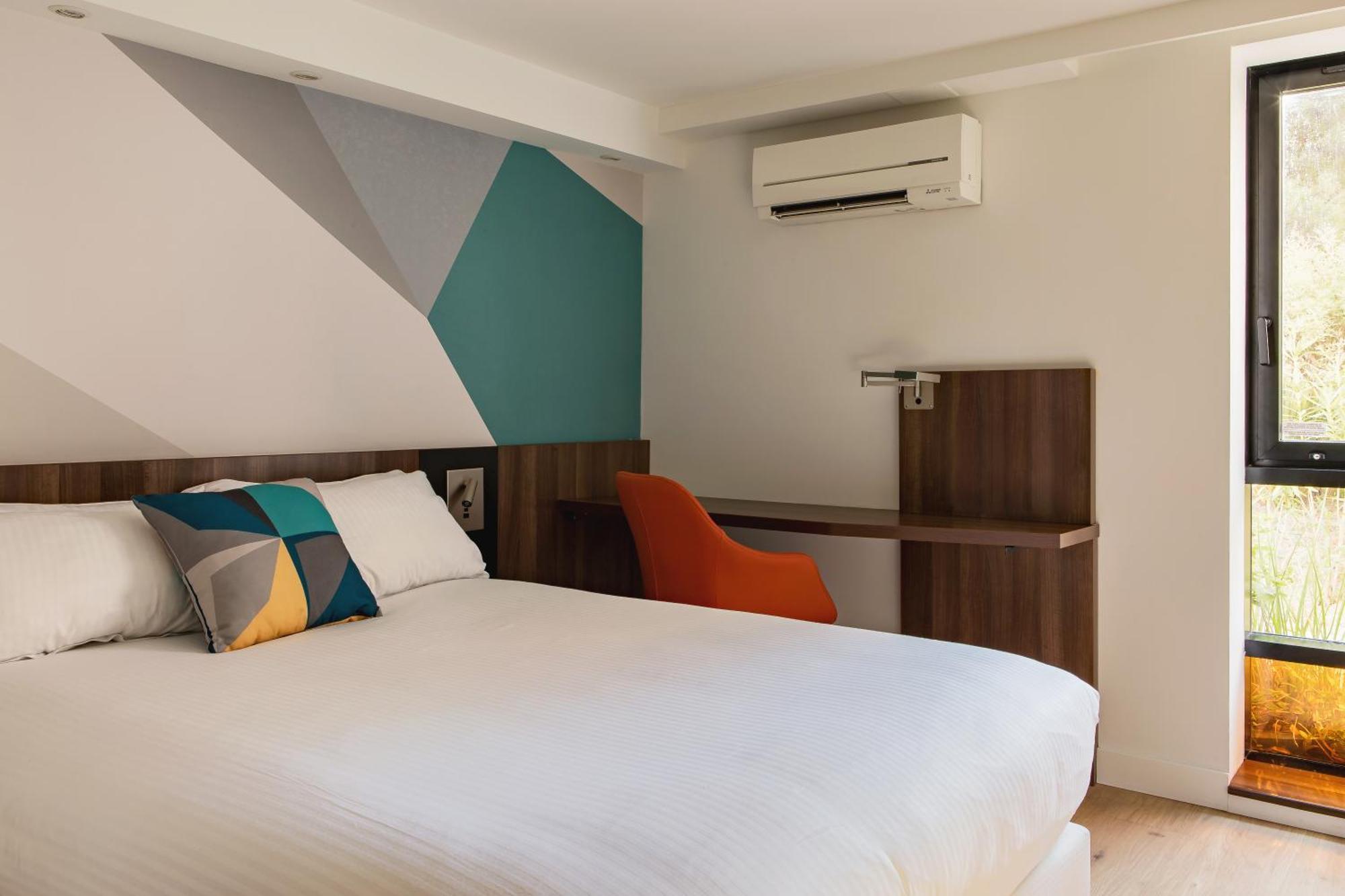 Holiday Inn - Marseille Airport By Ihg Vitrolles  Bagian luar foto