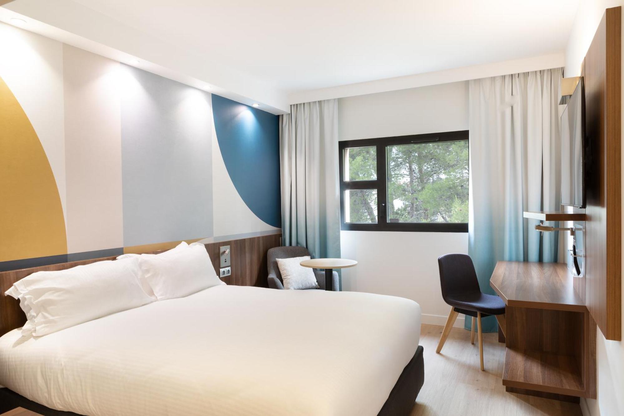 Holiday Inn - Marseille Airport By Ihg Vitrolles  Bagian luar foto