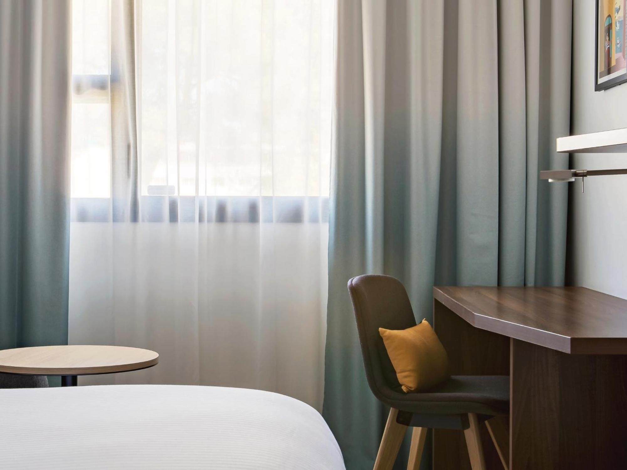 Holiday Inn - Marseille Airport By Ihg Vitrolles  Bagian luar foto